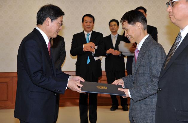 �̱��� �������� �����ذ����� ����ȭ Ư����������ȸ ������